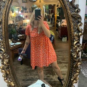 Meet your Posher, Leslie